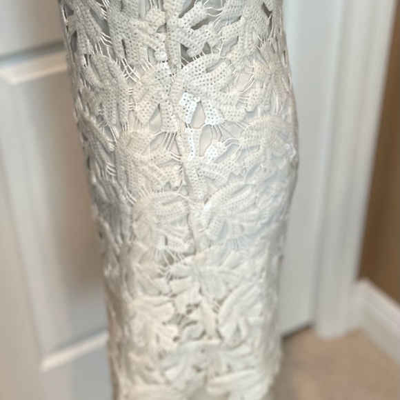 BCBG White sequin patterned dress S - Picture 4 of 6